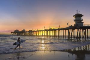 Huntington Beach Pier - Surfer #91625 Huntington Beach Pier - Surfer #91625