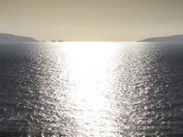 Sunlight Reflection #ML112225 Sunlight Reflection #ML112225